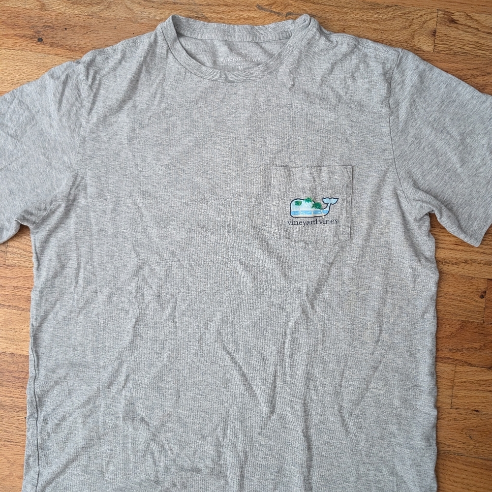 Vineyard Vines Heather Gray Short Sleeve Tee NWOT Size M
